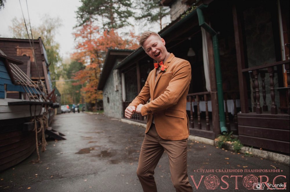 Свадьба "Оранжевое настроение" Очень яркий и эмоциональный выход жениха