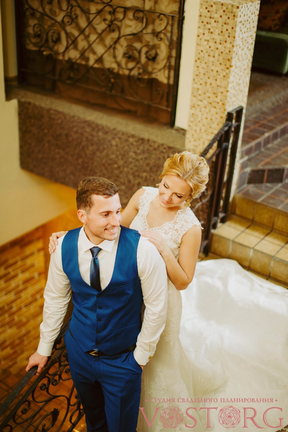 "Восточная сказка" Фотосессию мы организовали в ресторане в восточном стиле, чтобы поддержать тематику