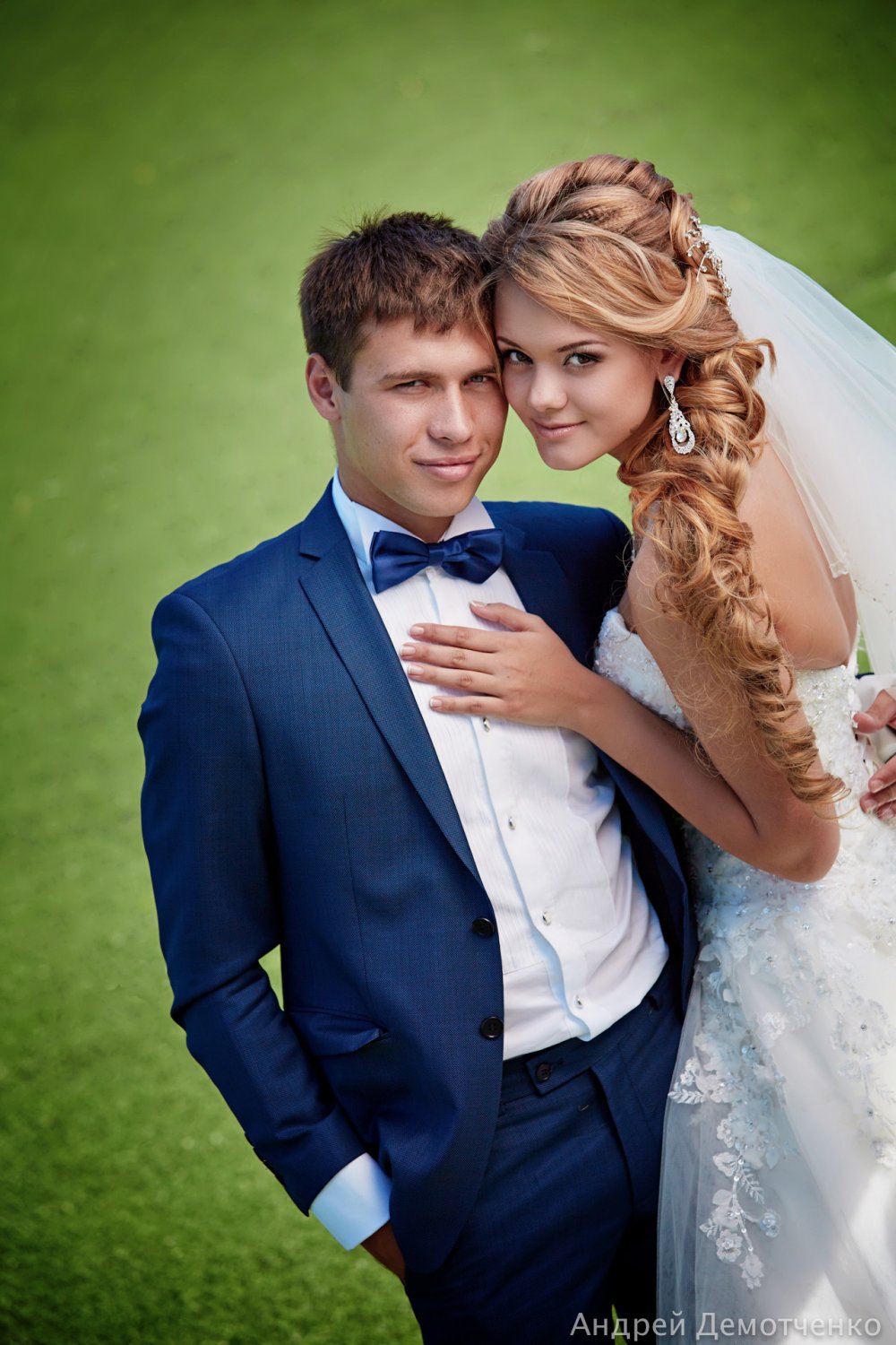 Николай и Регина
Летняя свадьба
Dream-weddings.ru
(8482) 623-902