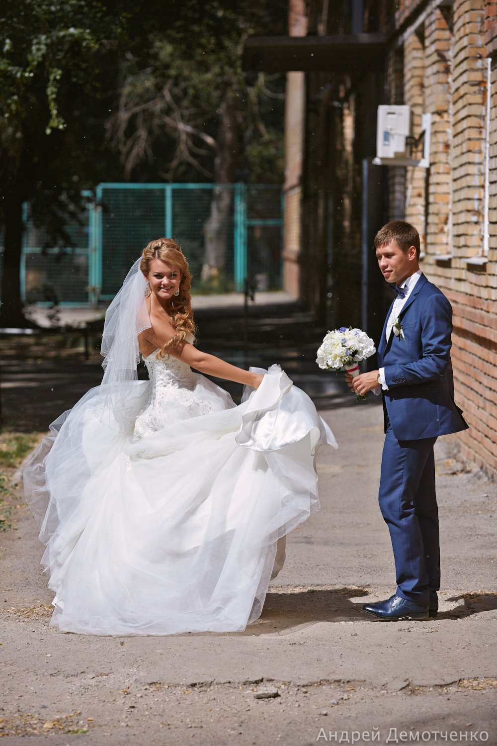 Николай и Регина
Летняя свадьба
Dream-weddings.ru
(8482) 623-902