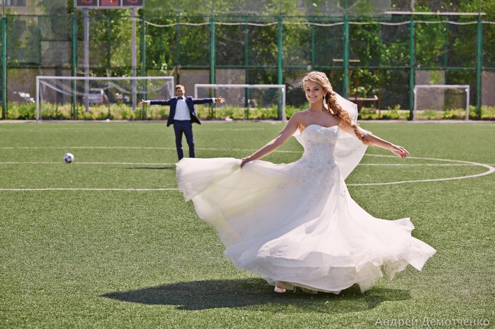 Николай и Регина
Летняя свадьба
Dream-weddings.ru
(8482) 623-902