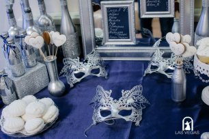 Серебряный декор стола