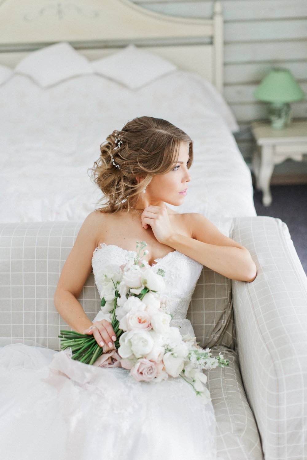 #Shine&WineWedding
Концепция и Организация Таня Елисеева
Декор и флористика Hlorisflowers 
Полиграфия Oksanamike
Фотографы MaryMoon и Артур Погосян