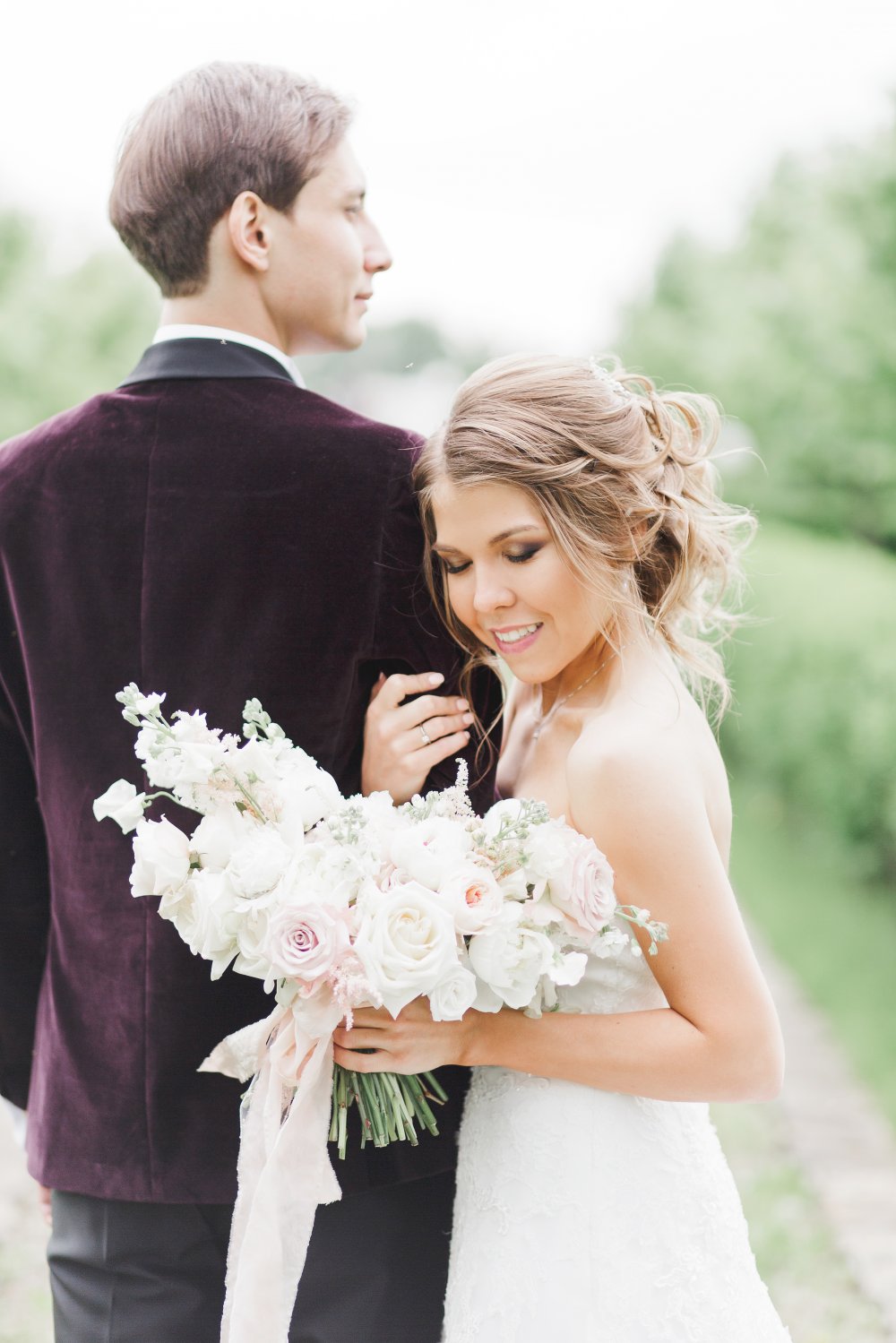 #Shine&WineWedding
Концепция и Организация Таня Елисеева
Декор и флористика Hlorisflowers 
Полиграфия Oksanamike
Фотографы MaryMoon и Артур Погосян