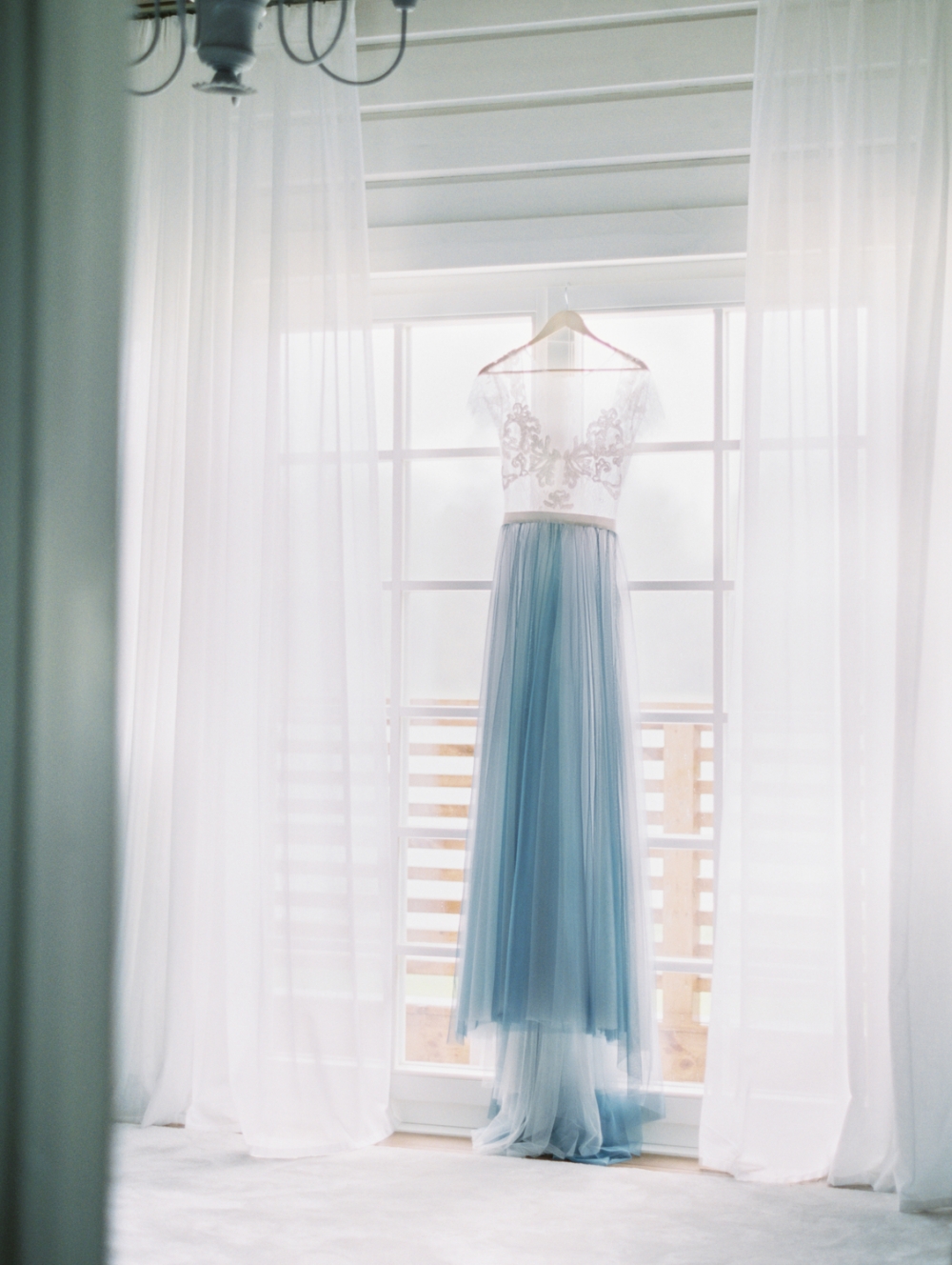 Свадьба в Эко-отеле Изумрудный лес
Агентство: Wedding Atelier 
Фотограф: Юлия Каптелова 
Декор: Наталия Бронникова