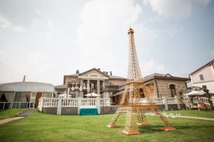 Эйфелева башня