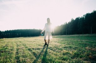 Поле. Лес. Солнце.