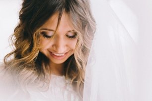 Классический свадебный макияж невесты