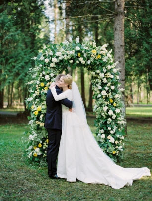 Роскошная церемония регистрации в лесу