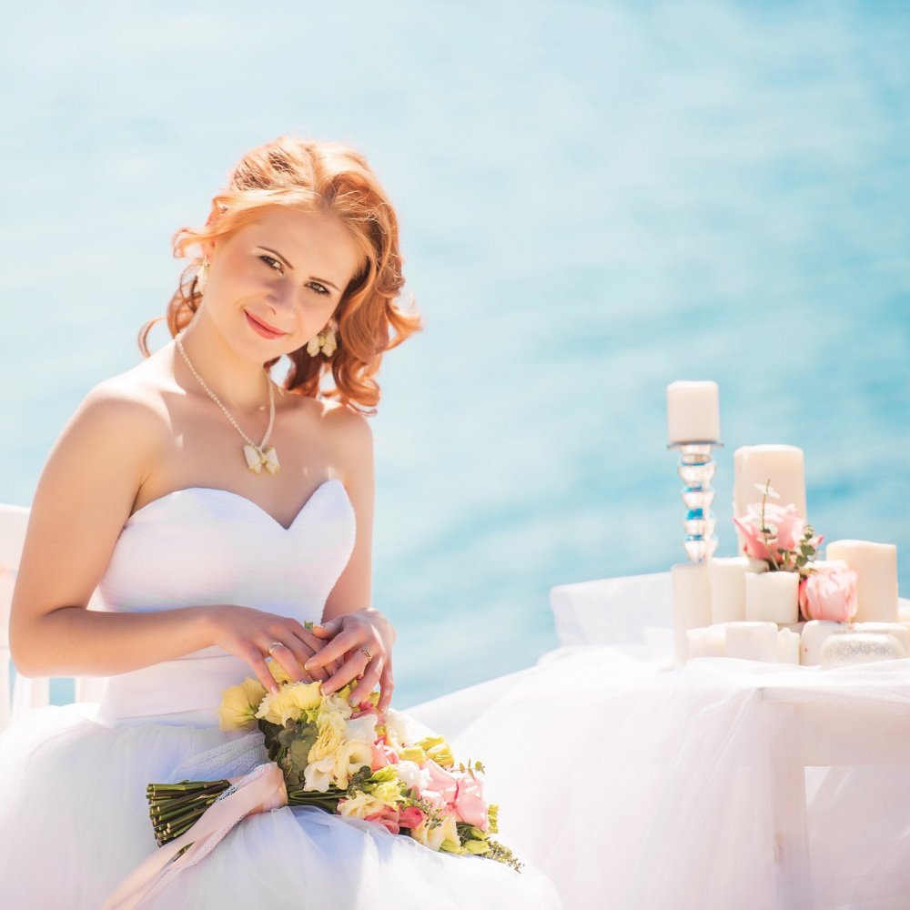 Стилизованная съемка "Утро у воды"
Нежный, необычный, интересный проект!
Идея и концепция:"Ivetta" студия авторских свадеб
Декор и флористика: Свадебная студия "BarBaris-Wedding"
Фото: Ангелина Нусина
Макияж и прическа: Галя Муртазина
Торт: Cake for you
Полиграфия:Дарья Ильницкая
Модель: Ольга Беляева