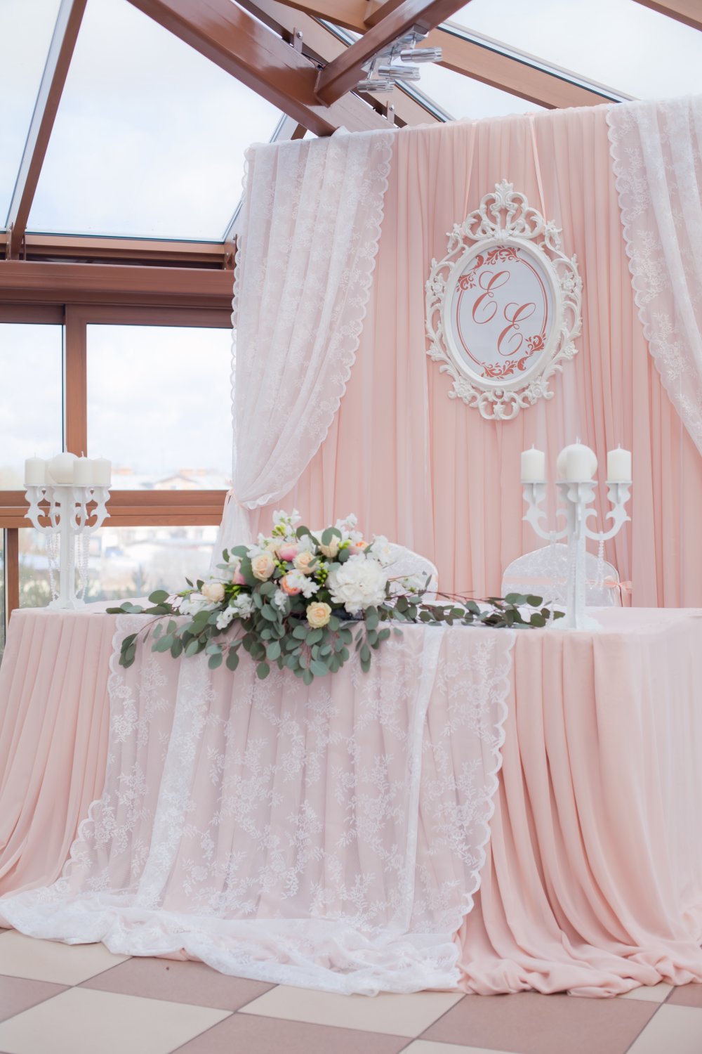 Оформление свадебного стола: ключевые тренды