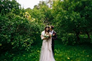 Романтичная лесная церемония Олеси и Виктора