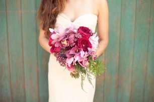 Яркий свадебный букет