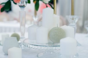 Декор стола свечами