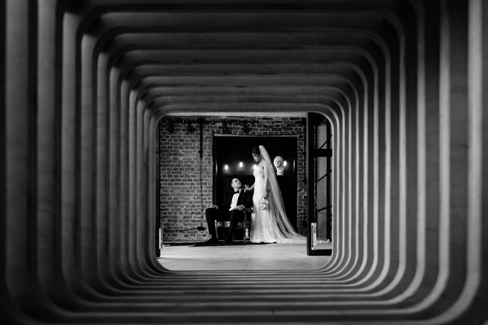 BLACK LOVE MAGIC | Дмитрий & Ольга
Организация и координация /Декор / Флористика / Полиграфия / PERFECTO WEDDING 
Торжественный ужин / Отель "Hilton", ресторан "MONK" 
Фотосъемка / Duet PhotoMoments
Видеография / Илья Новиков