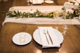 Лимонная свадьба в стиле прованс, сервировка