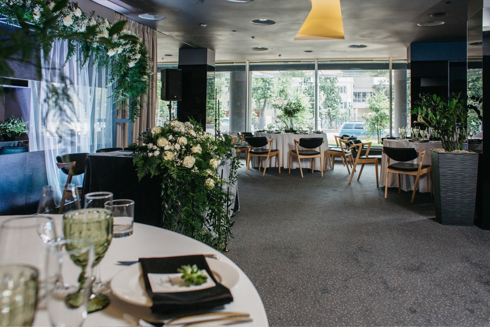 BLACK LOVE MAGIC | Дмитрий & Ольга
Организация и координация /Декор / Флористика / Полиграфия / PERFECTO WEDDING 
Торжественный ужин / Отель "Hilton", ресторан "MONK" 
Фотосъемка / Duet PhotoMoments
Видеография / Илья Новиков