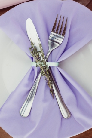 Оформление летней веранды в лавандовом цвете