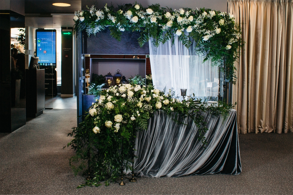 BLACK LOVE MAGIC | Дмитрий & Ольга
Организация и координация /Декор / Флористика / Полиграфия / PERFECTO WEDDING 
Торжественный ужин / Отель "Hilton", ресторан "MONK" 
Фотосъемка / Duet PhotoMoments
Видеография / Илья Новиков