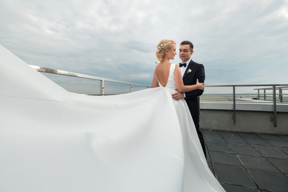 PERFECTION | Александр & Надежда
Организация и координация / PERFECTO WEDDING 
Декор / Флористика / Полиграфия / PERFECTO WEDDING 
Фотосъемка / Duet Photo Moments
Локация / Отель "Angelo"
Ведущий вечера / Егор Панин