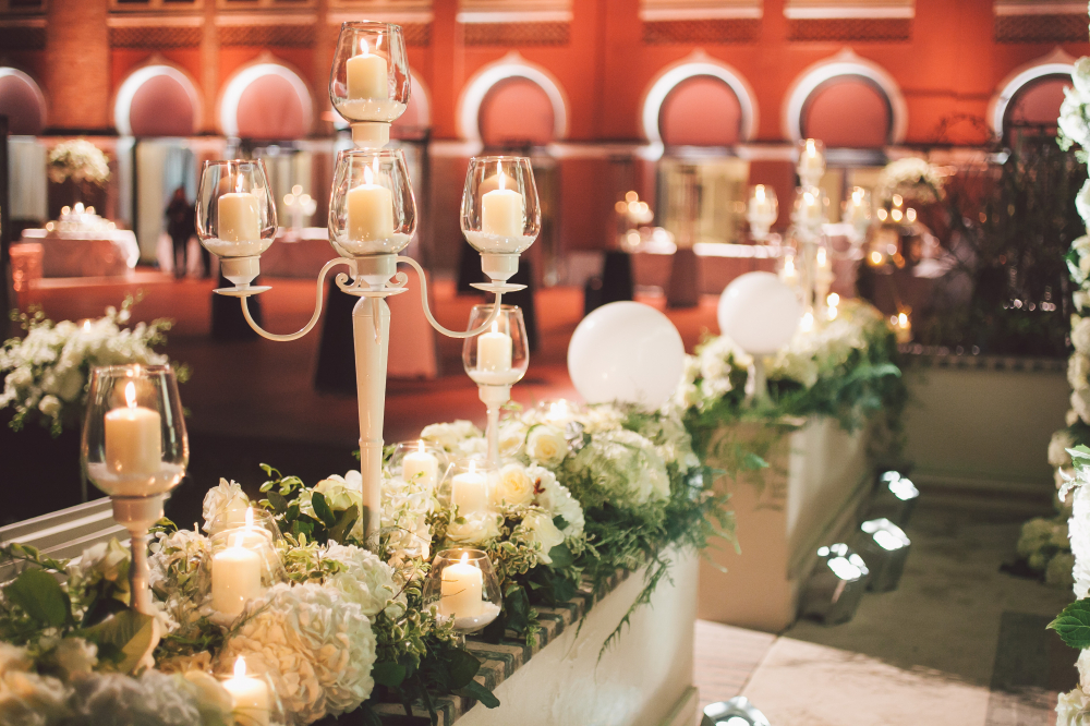 Свадьба в Венеции

Наполнение вечера:
•  Джазовый коллектив из Британии •  Музыкальная группа из Франции Goldsingers
•  Музыкальные сеты от DJ Gotta (Франция)
•  Танцующие художники (Москва)
•  Французский цирк
•  Хедлайнер вечера: Sting