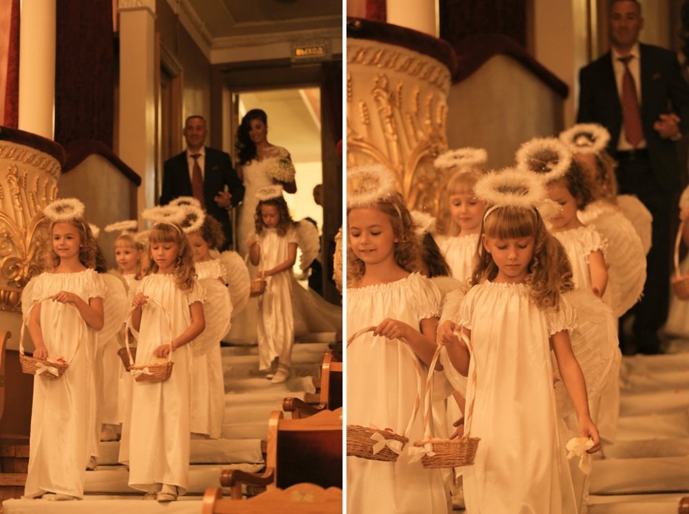 В сентябре 2013 года в Челябинске прошла первая и единственная выездная регистрация на сцене Челябинского государственного академического театра оперы и балета имени М. И. Глинки. Регистрацию проводил работник ЗАГСа под аккомпанемент симфонического оркестра
