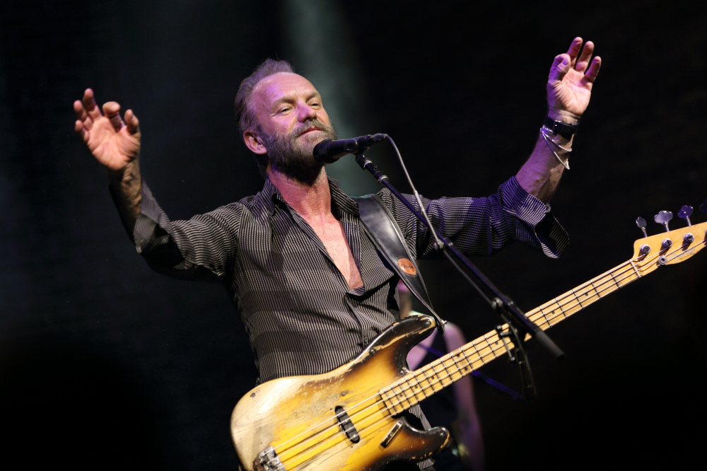 Свадьба в Венеции

Наполнение вечера:
•  Джазовый коллектив из Британии •  Музыкальная группа из Франции Goldsingers
•  Музыкальные сеты от DJ Gotta (Франция)
•  Танцующие художники (Москва)
•  Французский цирк
•  Хедлайнер вечера: Sting