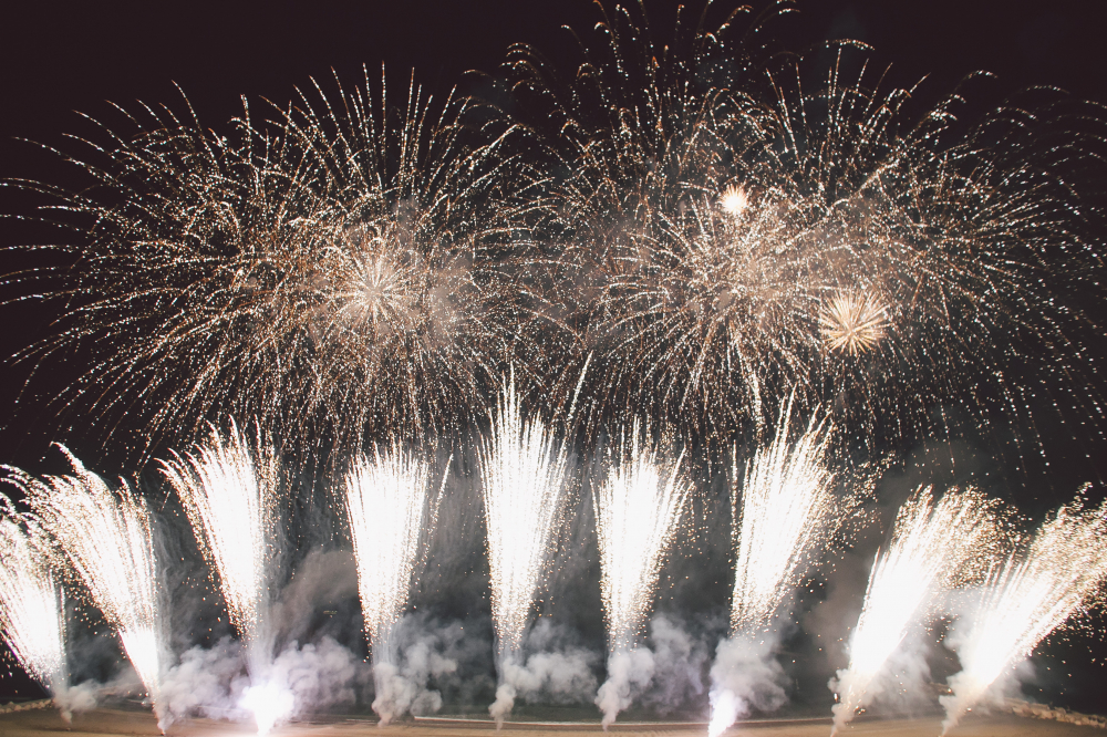 Свадьба в Венеции

Наполнение вечера:
•  Джазовый коллектив из Британии •  Музыкальная группа из Франции Goldsingers
•  Музыкальные сеты от DJ Gotta (Франция)
•  Танцующие художники (Москва)
•  Французский цирк
•  Хедлайнер вечера: Sting