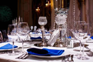 Декор стола гостей