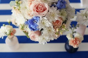 Цветы на морской свадьбе