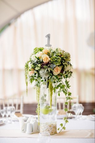 Цветочная композиция для столов гостей