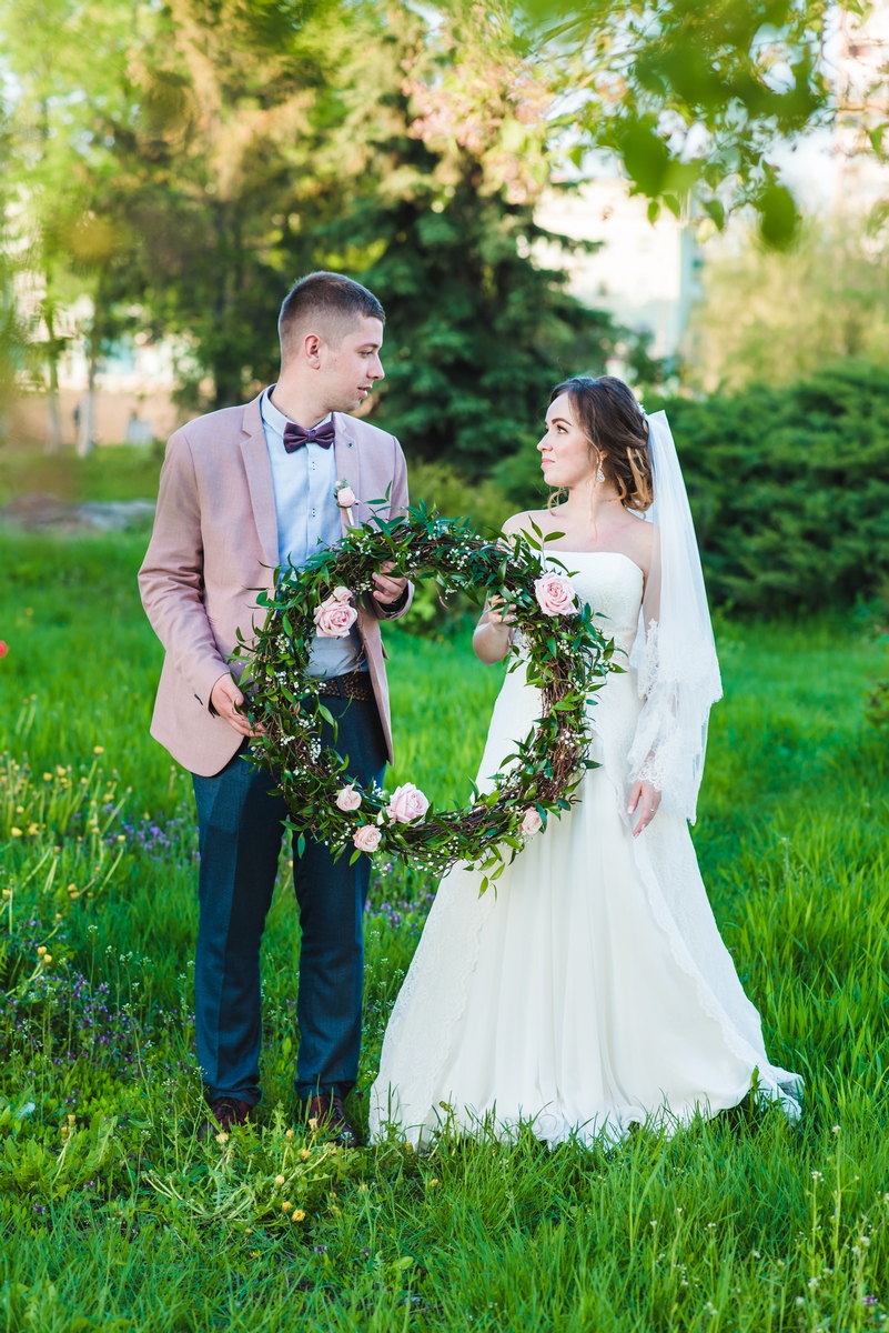 Сочный зеленый аксессуар для свадьбы Игоря и Кристины. Венец вечной любви, счастья и семейного благополучия.