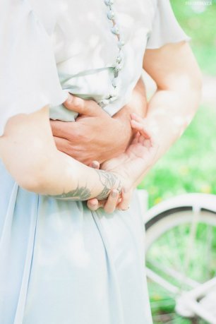 Платье невесты на пуговичках