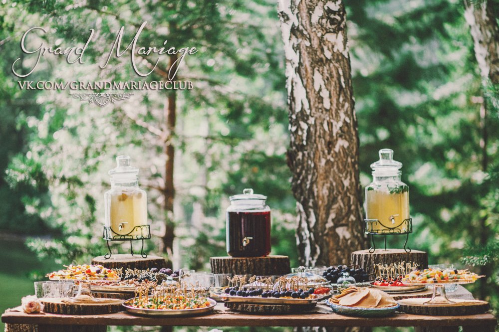 Фуршетный стол