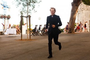 Черный костюм