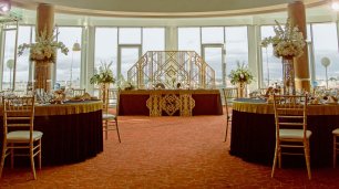 Роскошное оформление банкетного зала