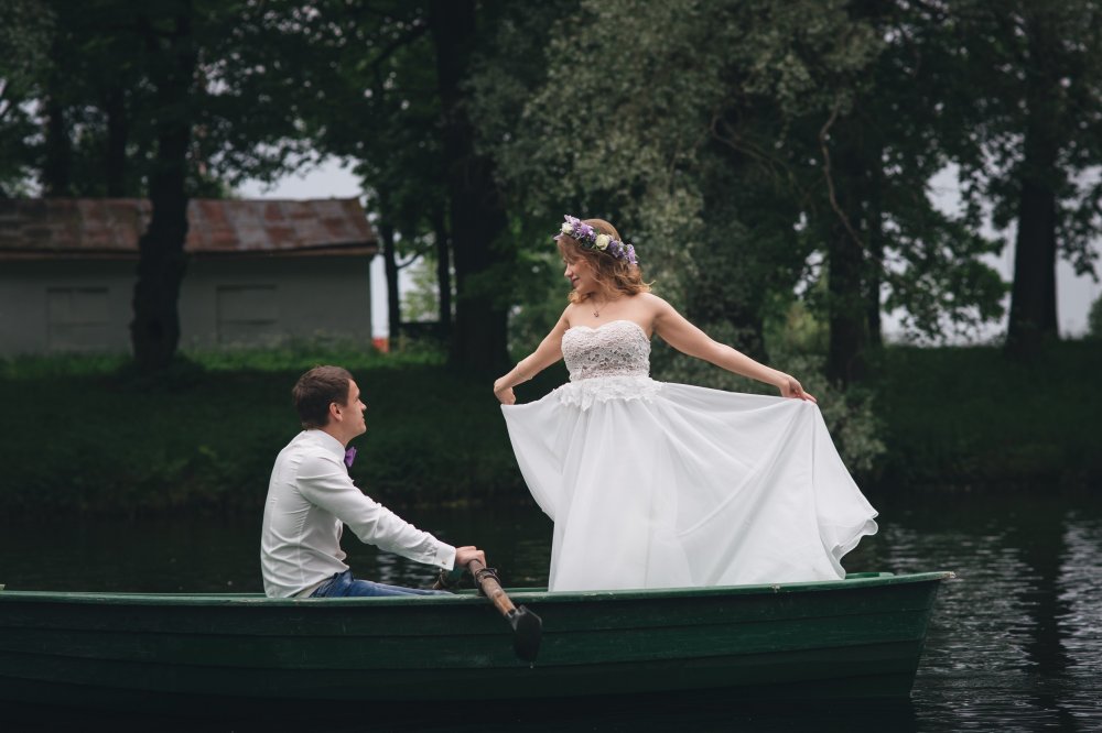 In a lilac boat - love story Лёня и Вика