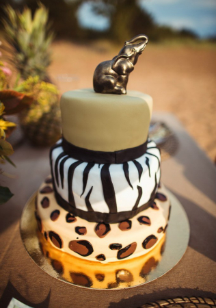 необычные фигурки для свадебного торта, организатор OROS WEDDING