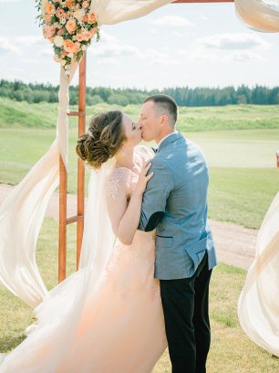 Выездная церемония в гольф-клубе