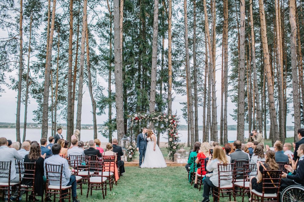 Выездная церемония на природе