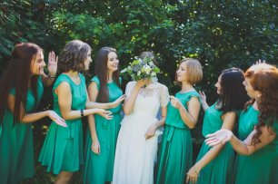 Невеста с подружками