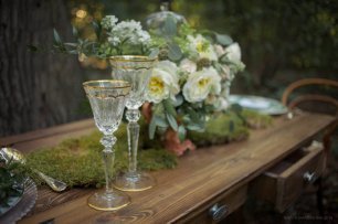 Цветы в декоре свадебного стола