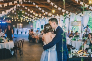 Уютная беседка для Эрниса и Марии