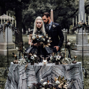 Свадьба в стиле Хэллоуин: когда любовь встречается с мистикой