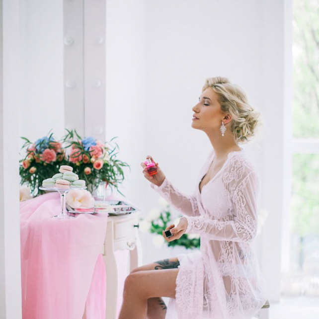 Как пахнет любовь: 10 лучших весенних ароматов для невест