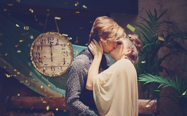 Фото поцелуя под бой курантов в новогоднюю ночь