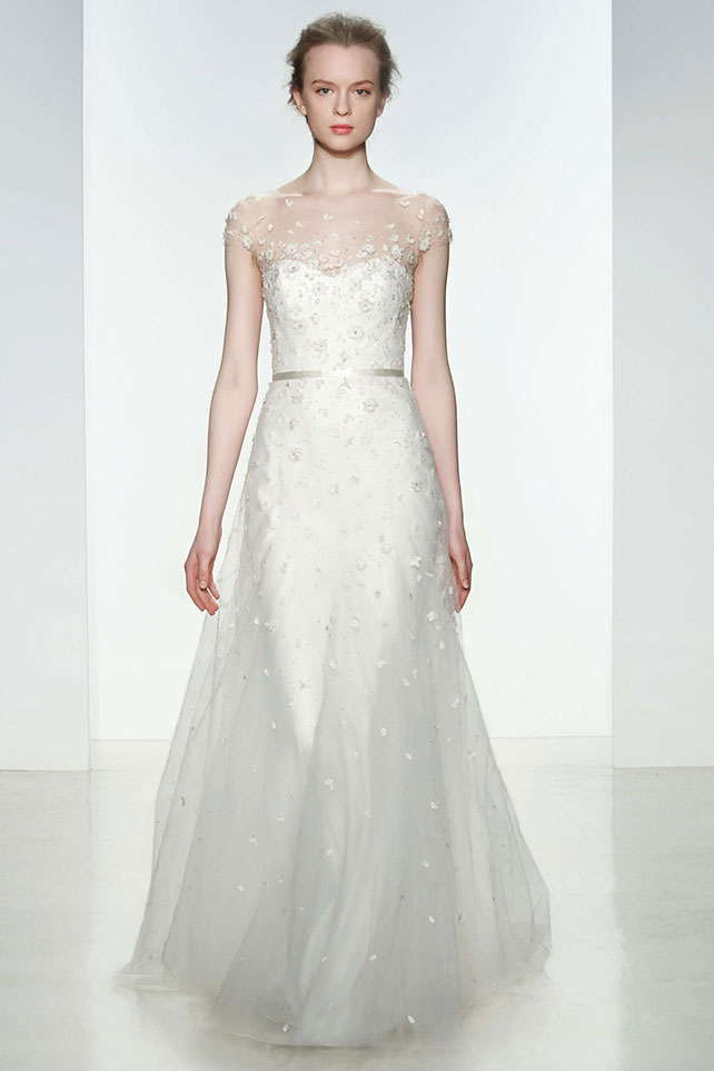 свадебные платья с имитацией бретелей