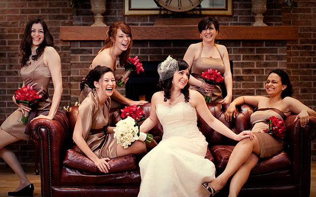 эмоциональные фото невесты и подружек