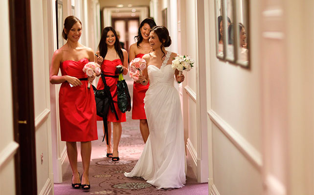 фото невесты и подружек в движении