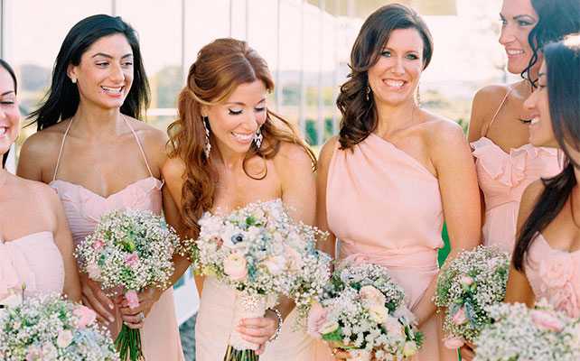 эмоциональные фото невесты и подружек